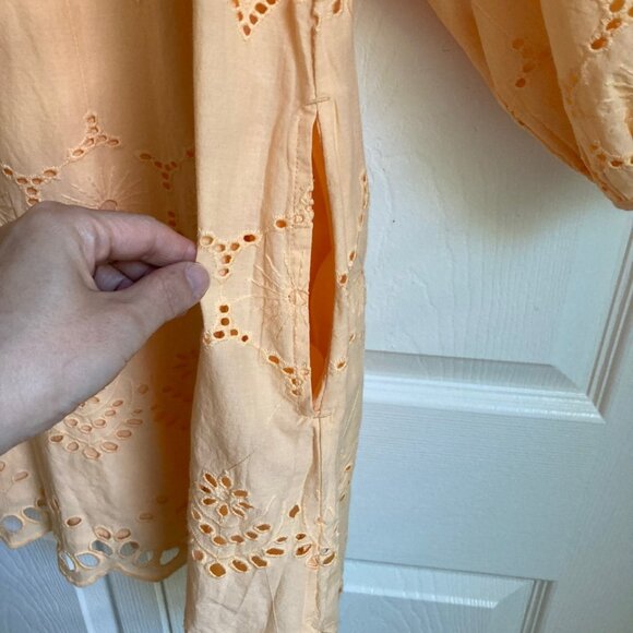 Eyelet short dress - Picture 4 of 13